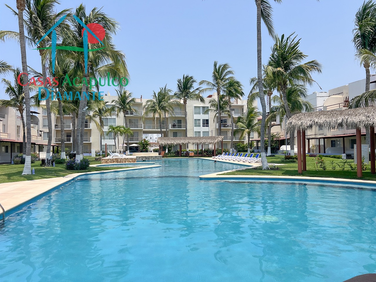 Residencial Caracol - Albercas y jardines 21